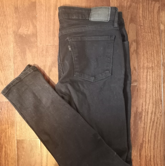 Levi's 711 Skinny Filforme Black Pants - Picture 4 of 6